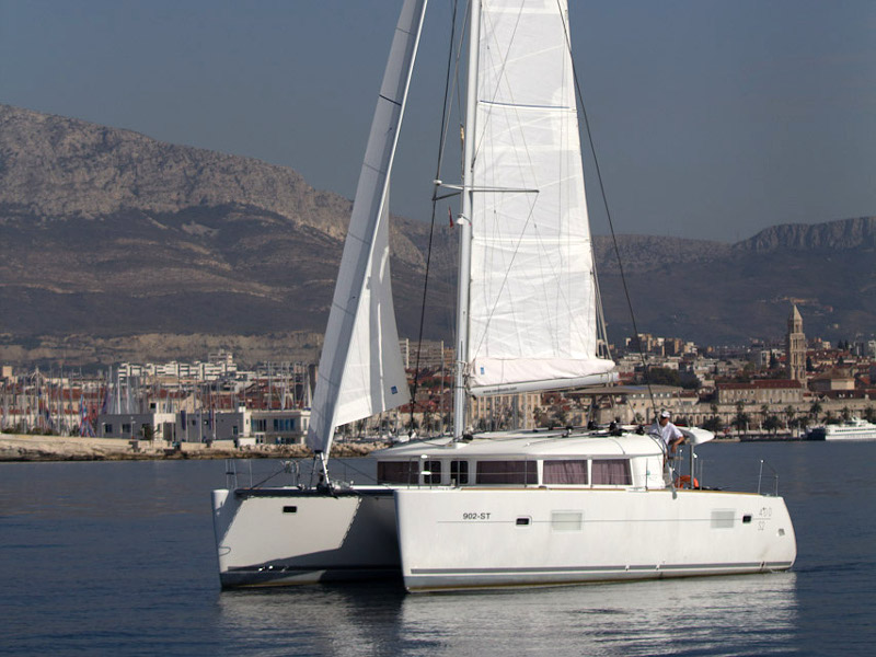 Lagoon 400