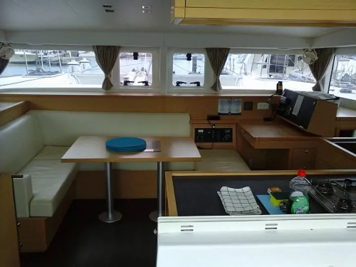 Lagoon 400 S2 - Lagoon 400S2 - Deia
