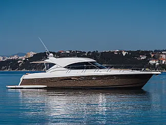 Riviera 5000 Sport Yacht - External image