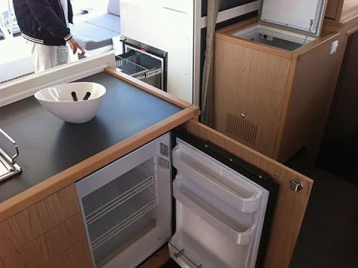 Lagoon 400 S2 - interior images