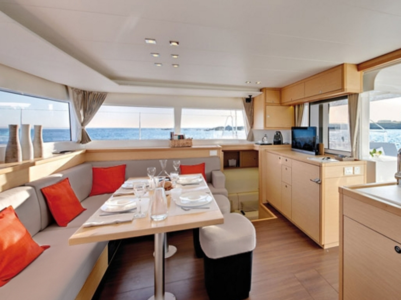 صور Lagoon 450 Sport 3