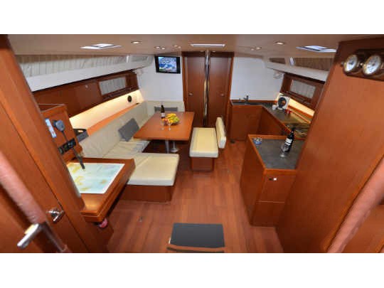S/Y - Oceanis 48 - 5 Cabins - Built 2015