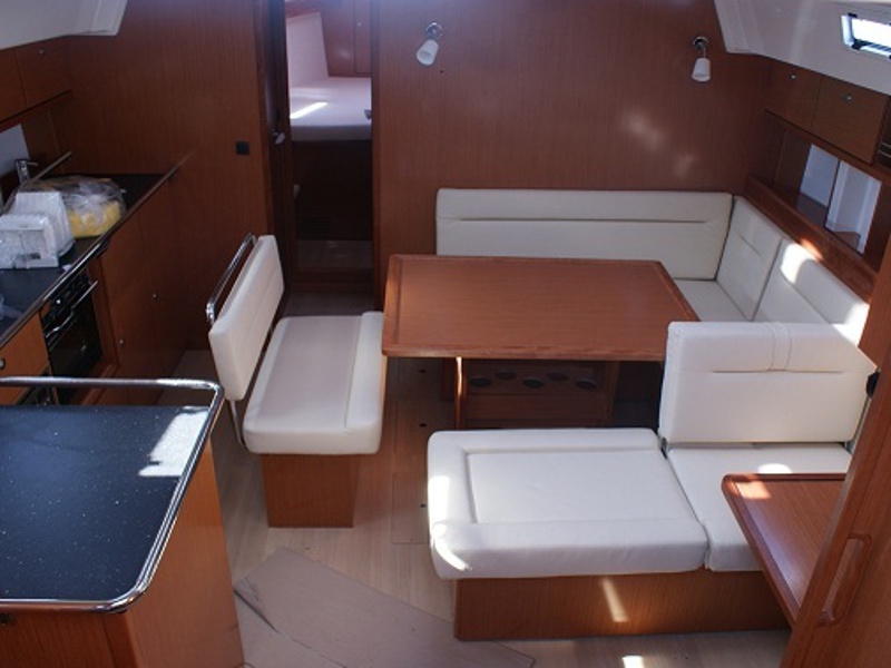 foto Bavaria Cruiser 45 3