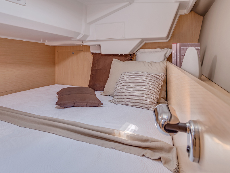 photo Oceanis 38.1 4