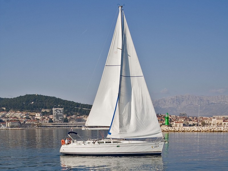 Sun Odyssey 43