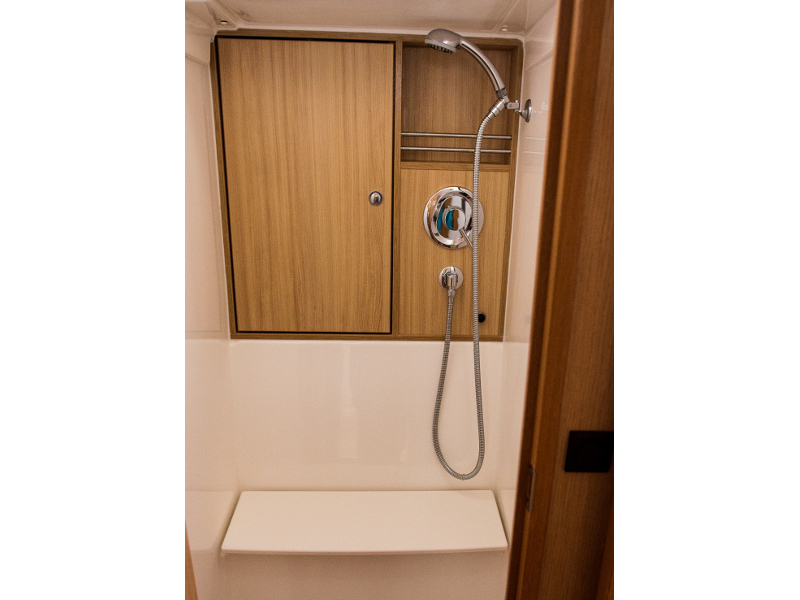 照片 Bavaria Cruiser 45 7