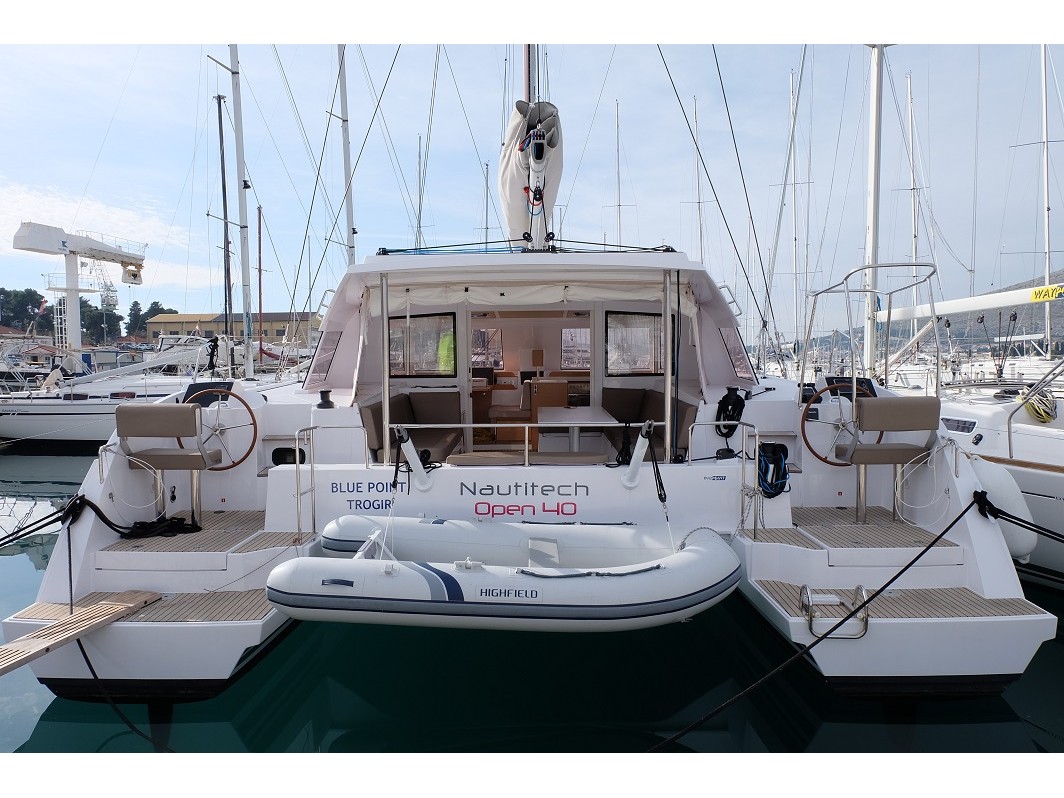 照片 Nautitech Open 40 2