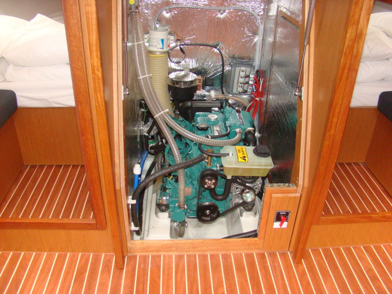 фото Bavaria Cruiser 36 12