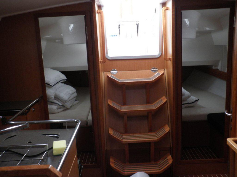фото Bavaria Cruiser 36 17