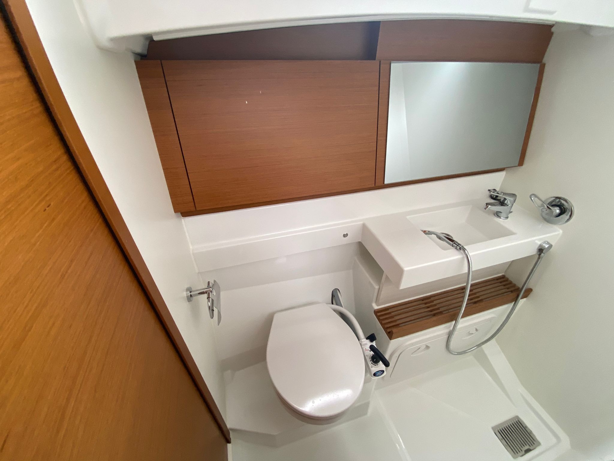 Sun Odyssey 490, Nettuno