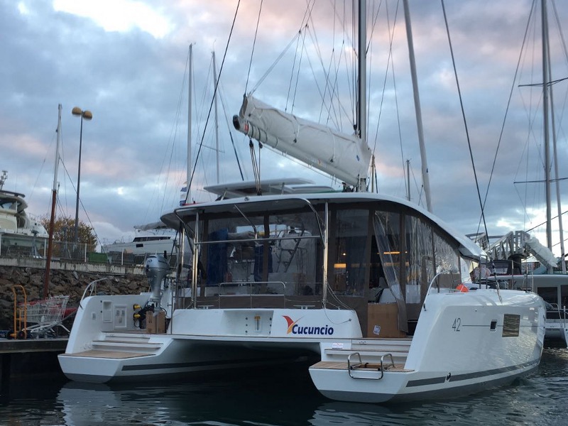 Lagoon 42