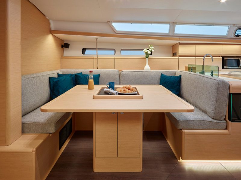 صور Sun Odyssey 449 3