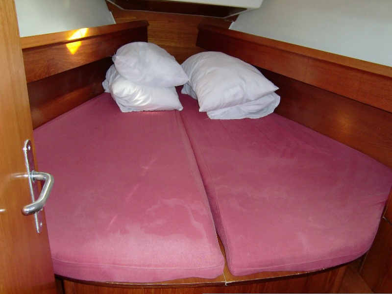 صور Sun Odyssey 37 7