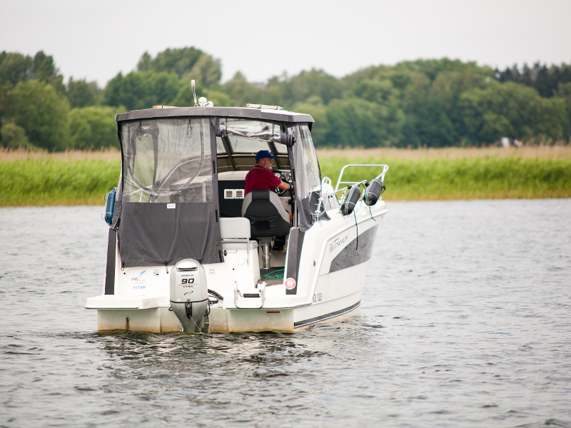 صور Titanium 818 4