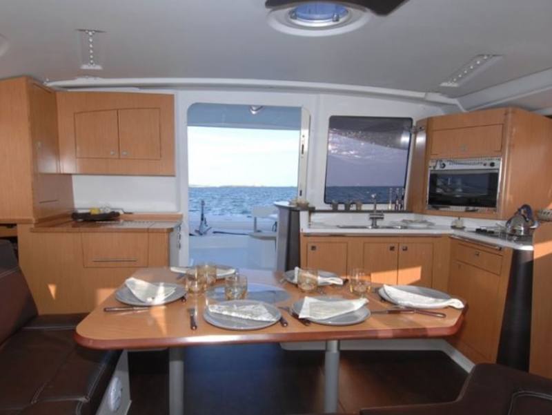 Catamaran - Lipari 41 - 3 Cabins - Built 2010