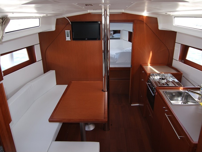 Interior image The boss II / Oceanis 38.1[G]