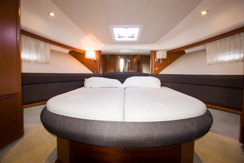 foto Prestige 440 10