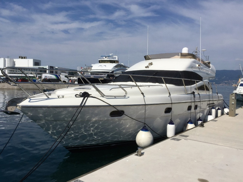 Photo Princess 52 Fly 1