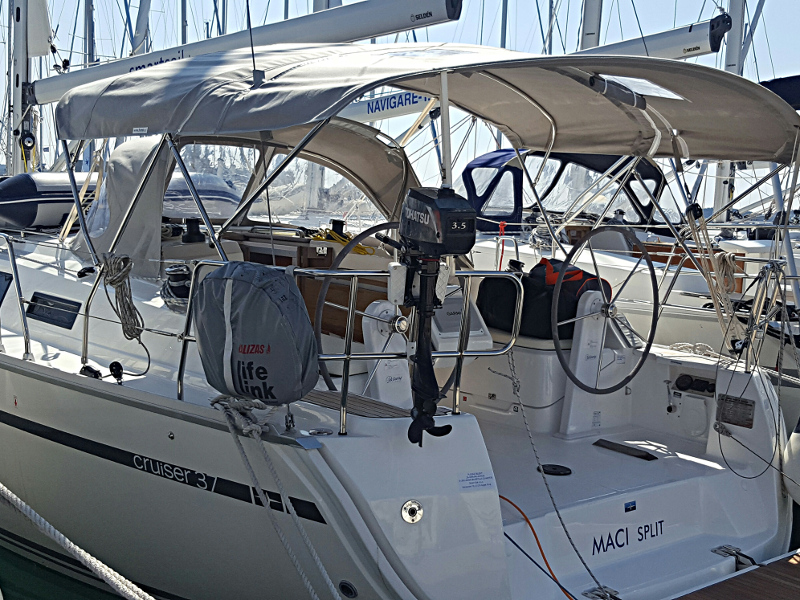 foto Bavaria Cruiser 37 6