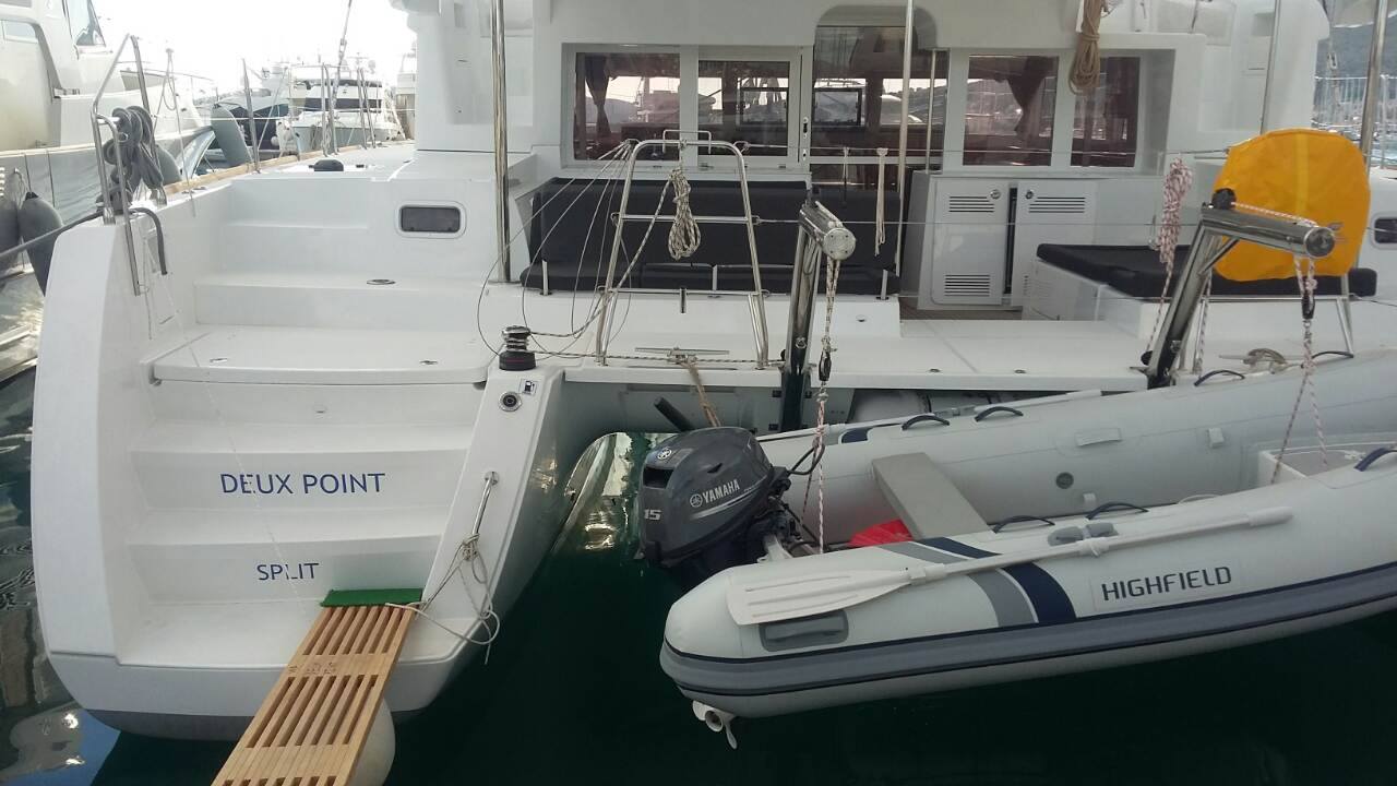 photo Lagoon 450  Flybridge 2