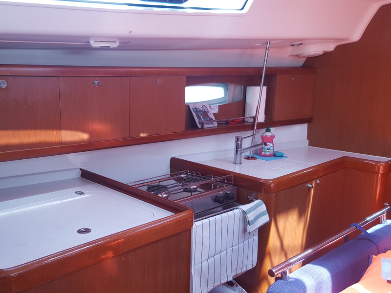 фото Oceanis 43 3