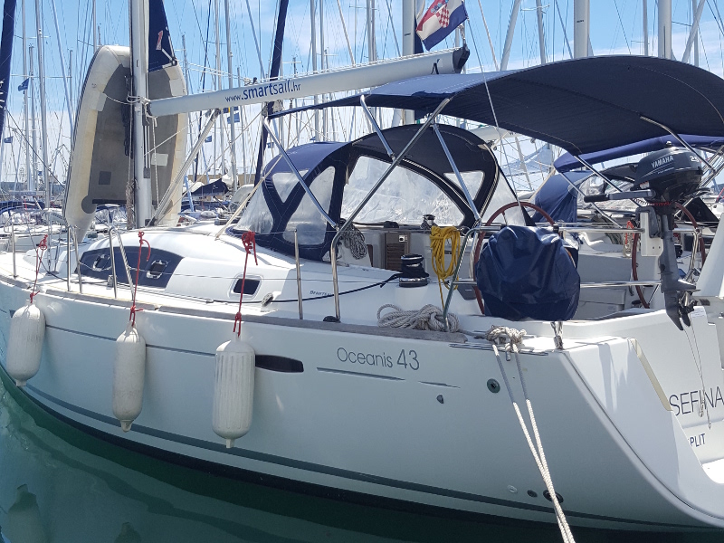фото Oceanis 43 4