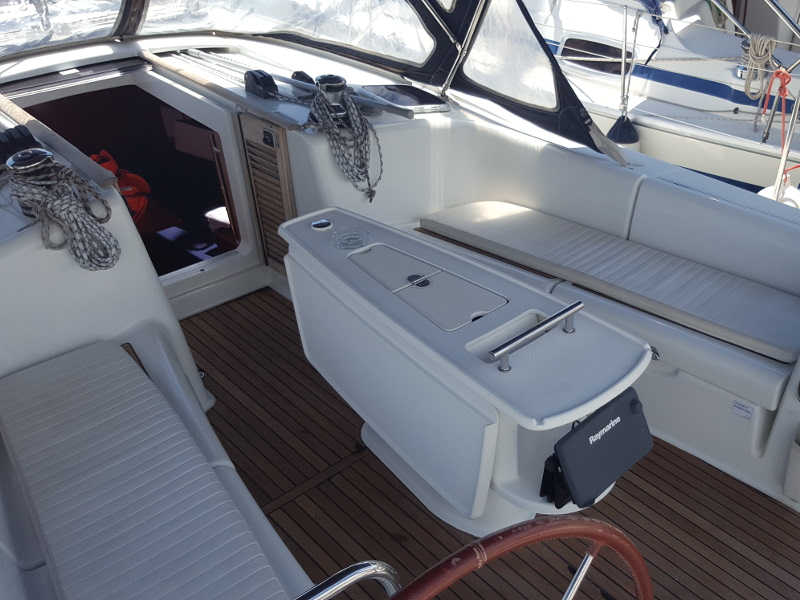 фото Oceanis 43 8