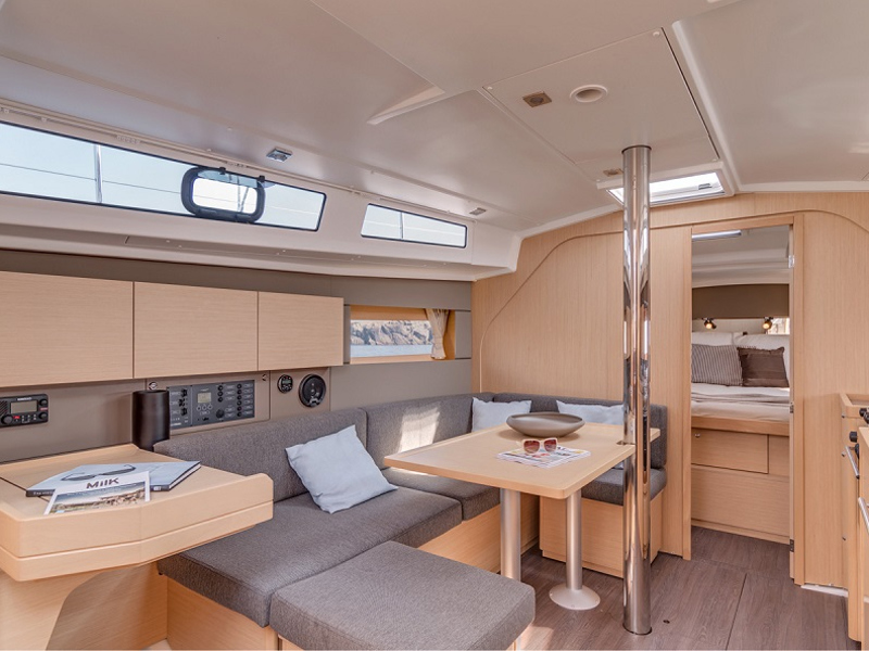 Oceanis 38.1