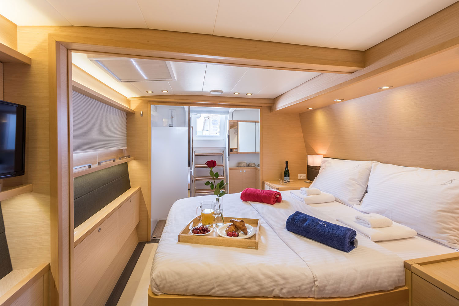 фото Lagoon 560 S2 4