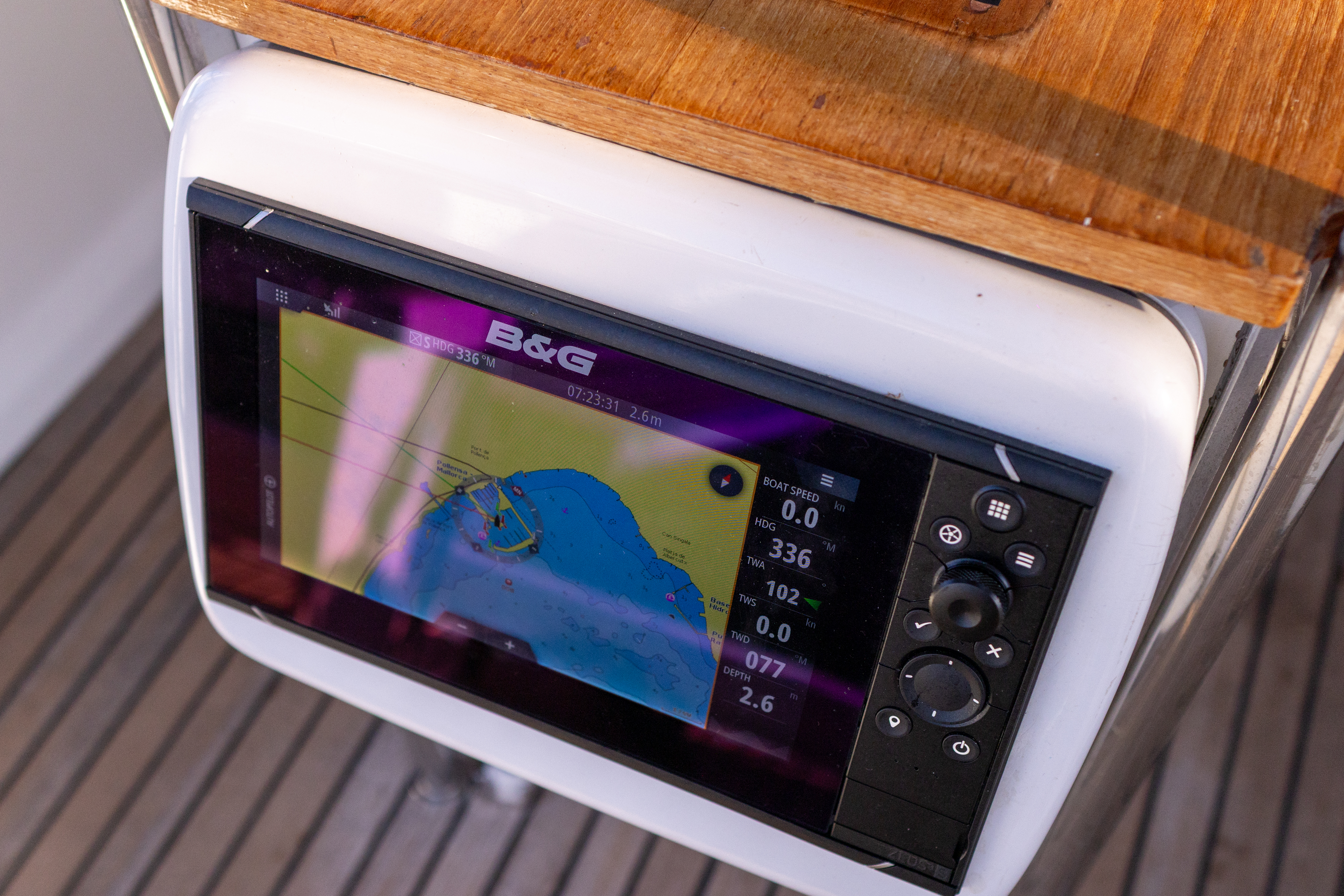 Yacht image 10