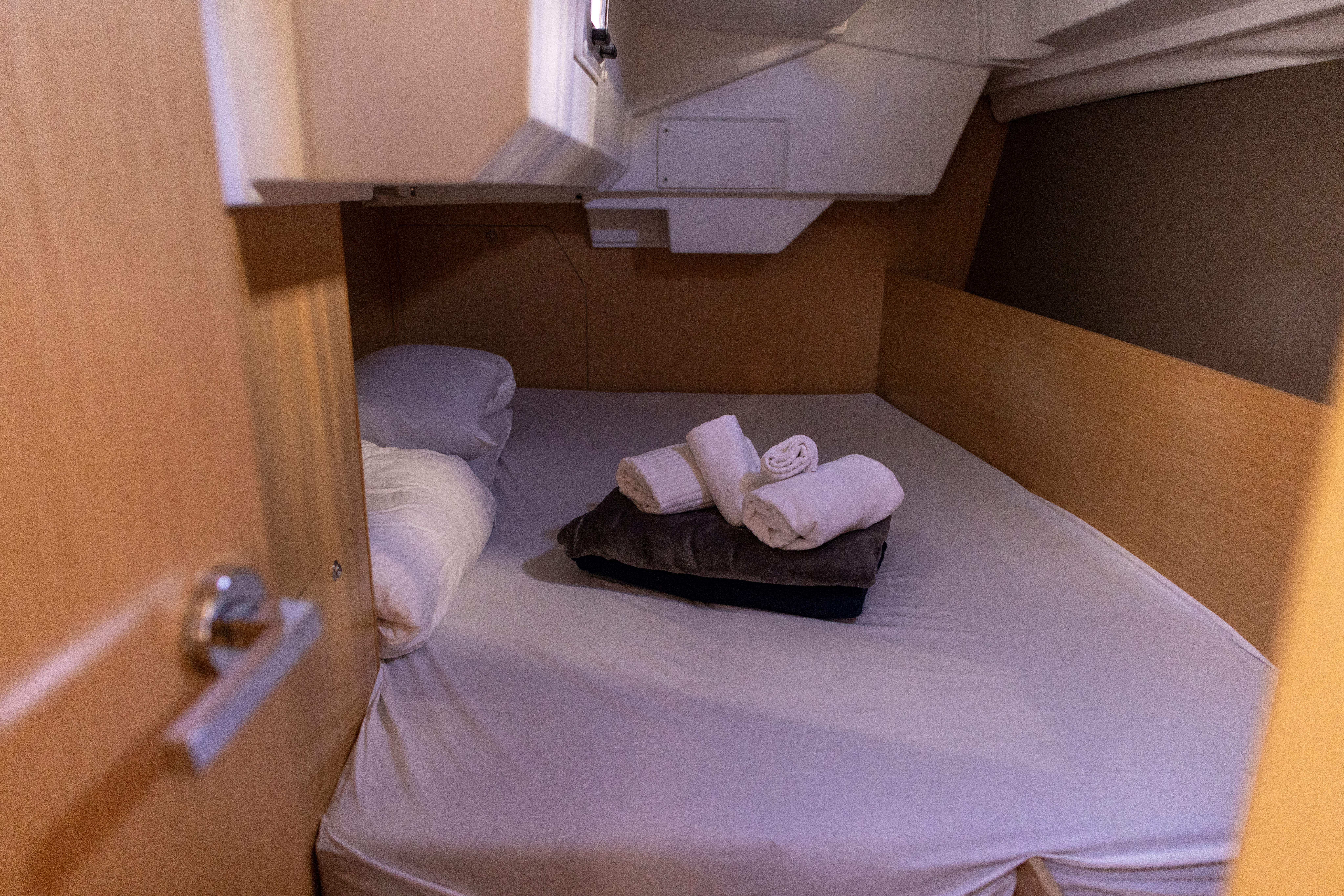 Yacht image 12