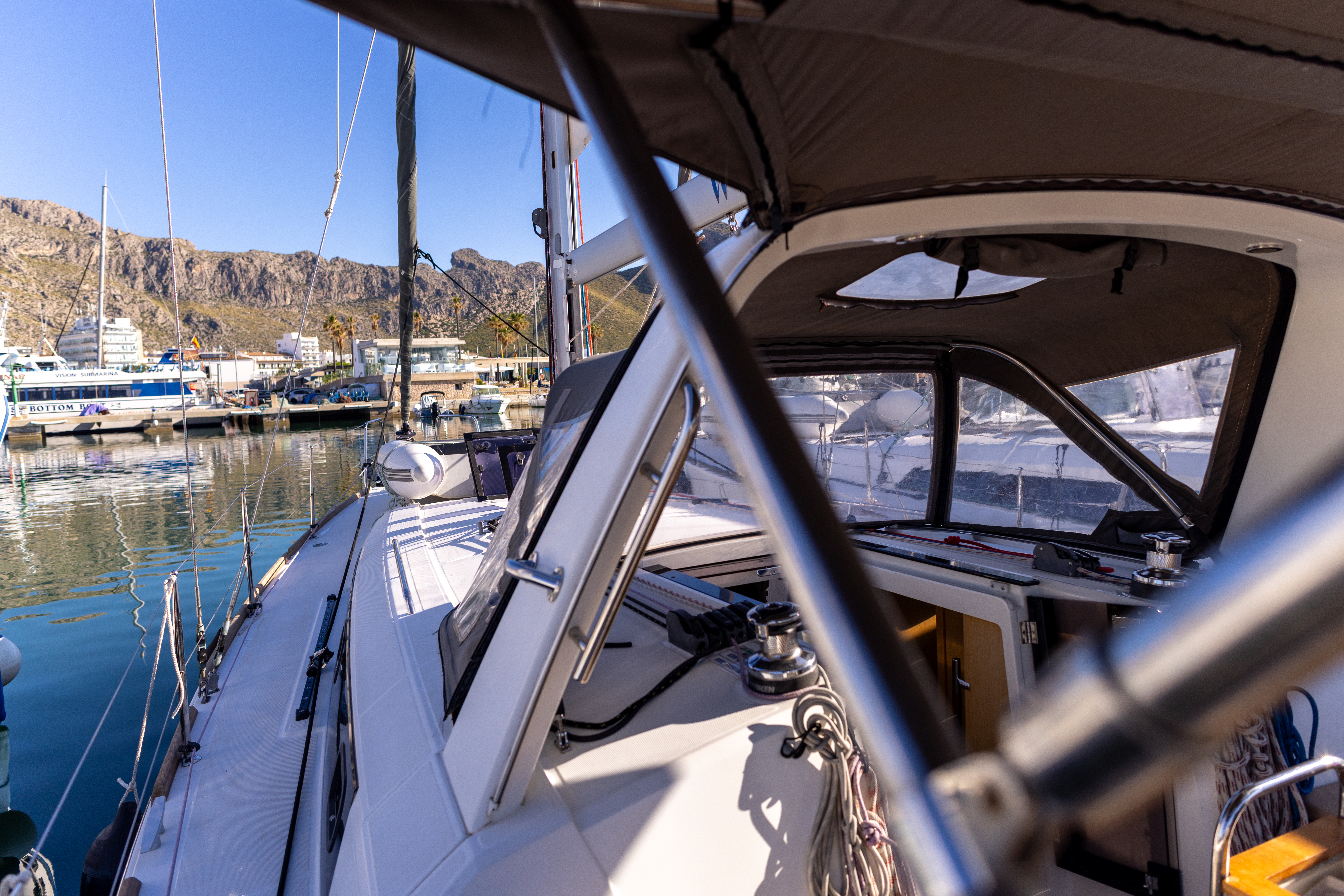 Yacht image 8