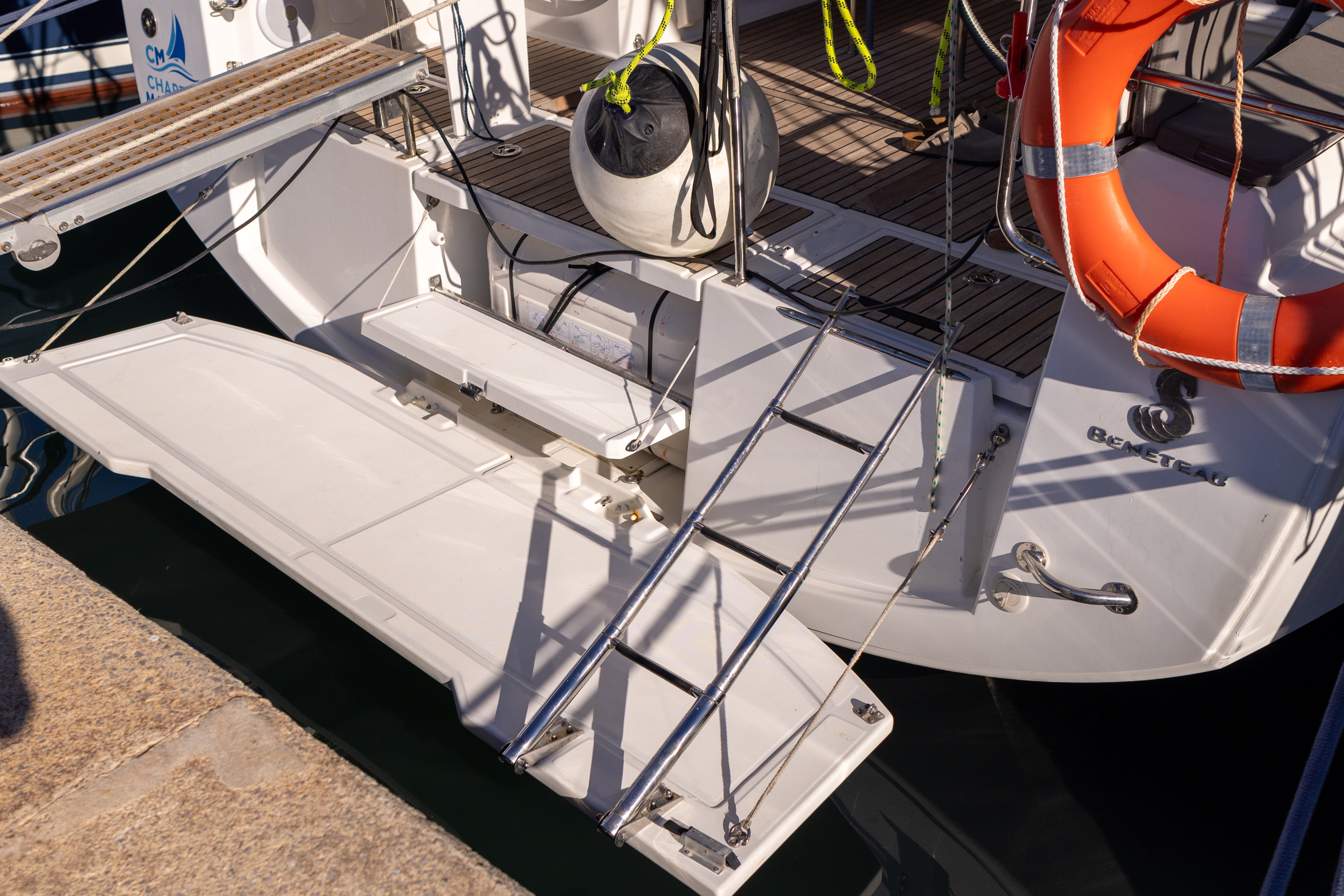 Yacht image 11