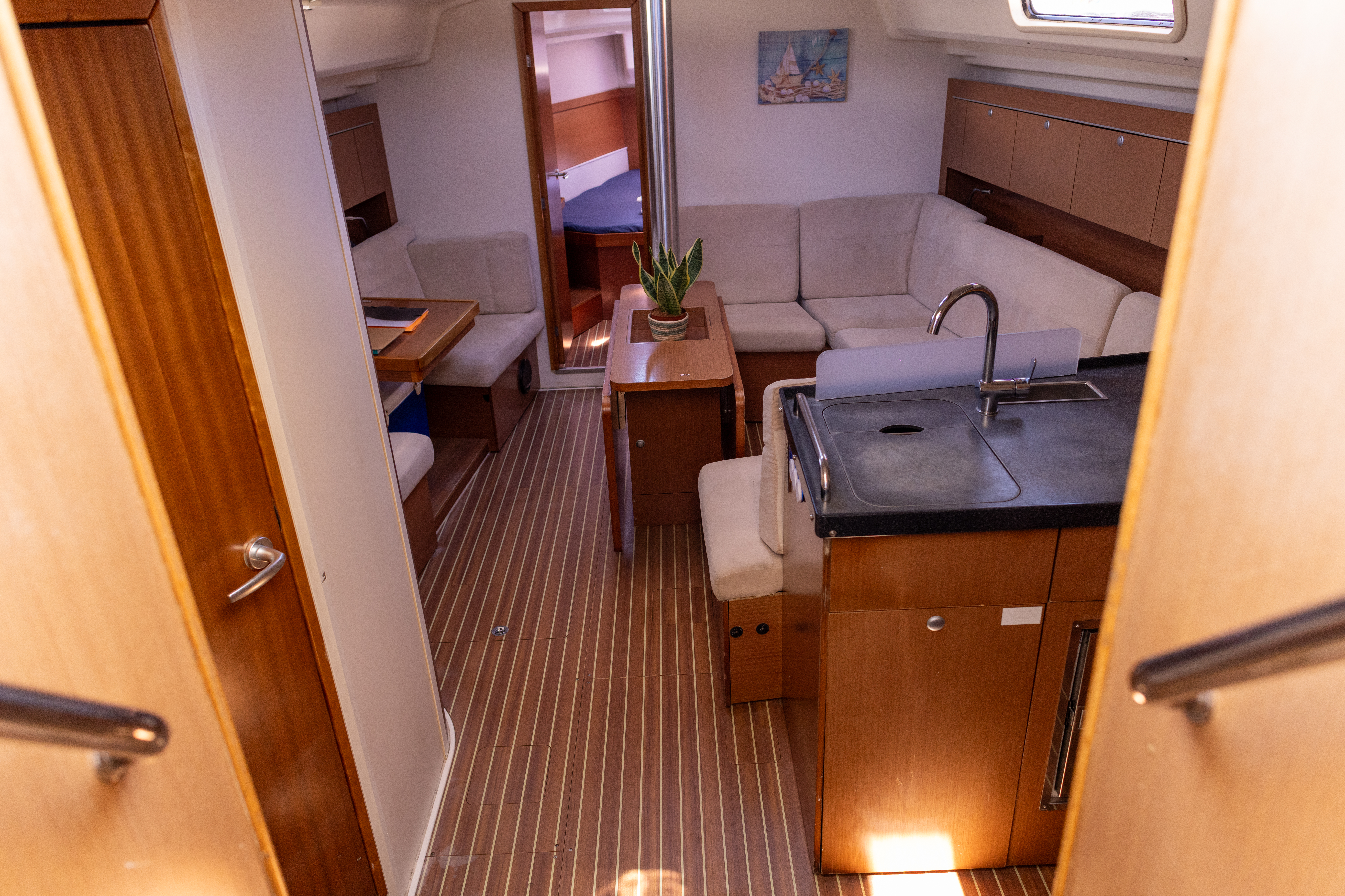 Yacht image 20