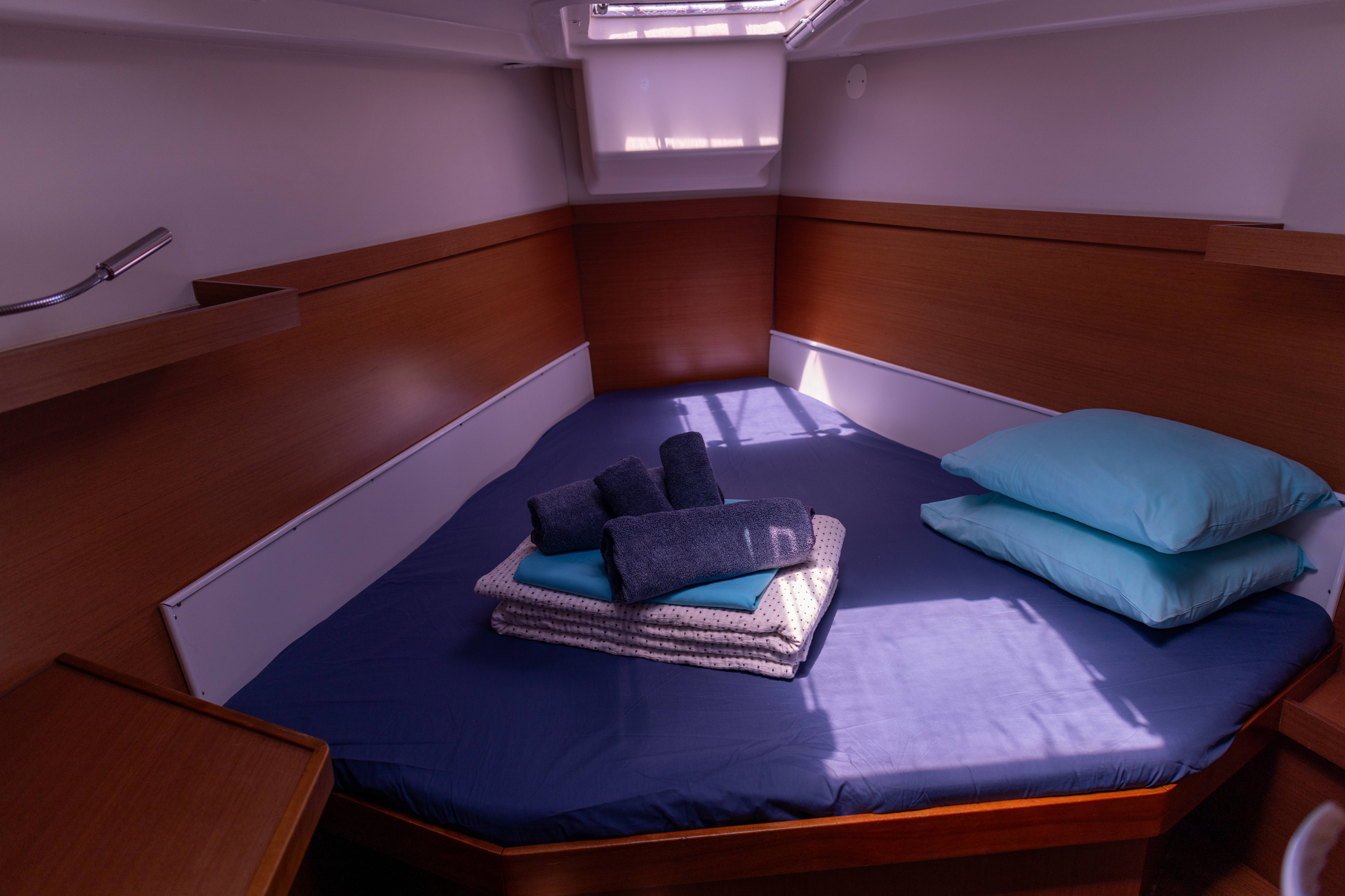 Yacht image 16