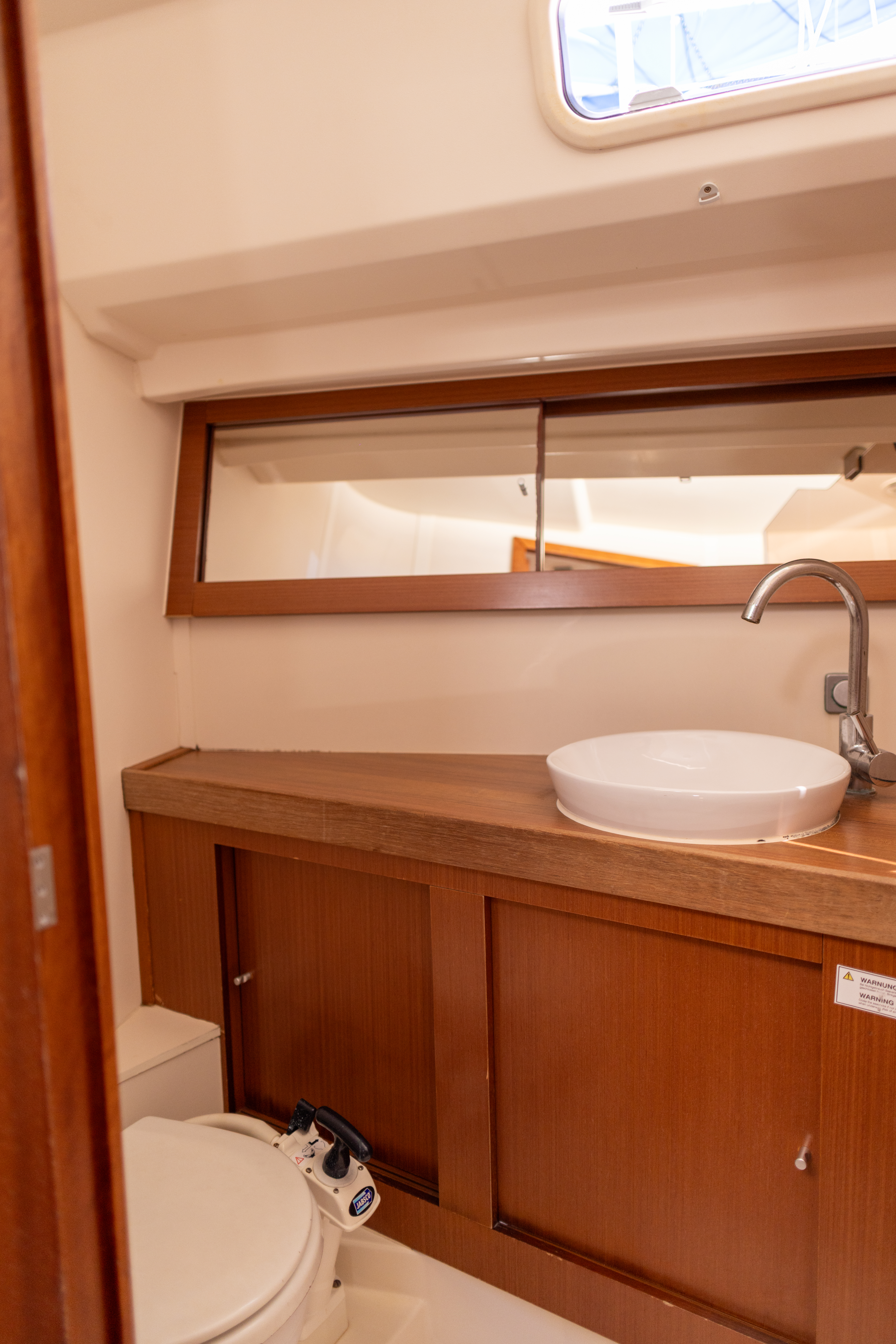 Yacht image 3
