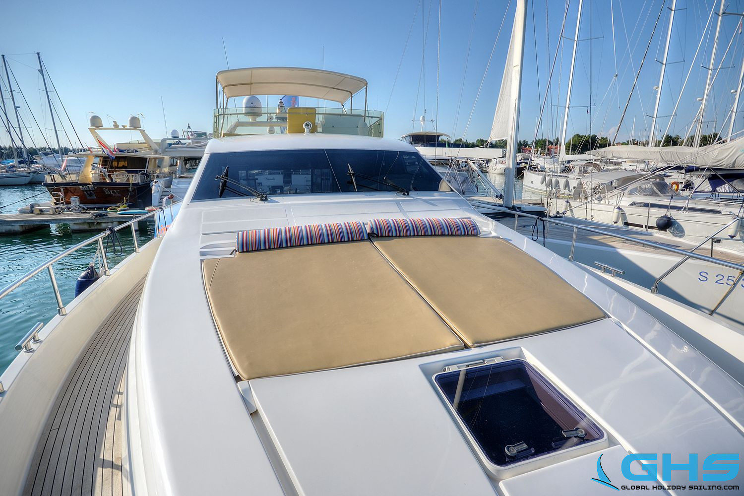 foto Ferretti 680 20