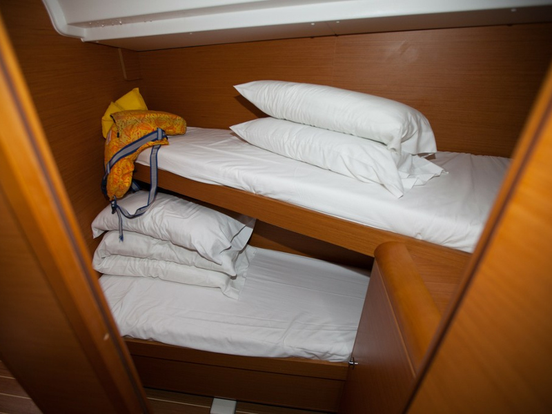 фото Sun Odyssey 439 8