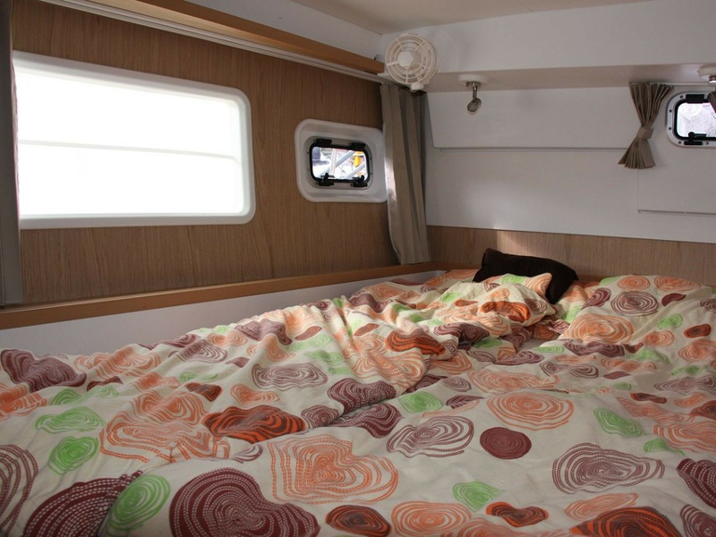 фото Lagoon 400 S2 14