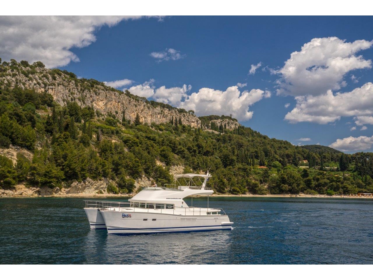 foto Lagoon Power 44 1