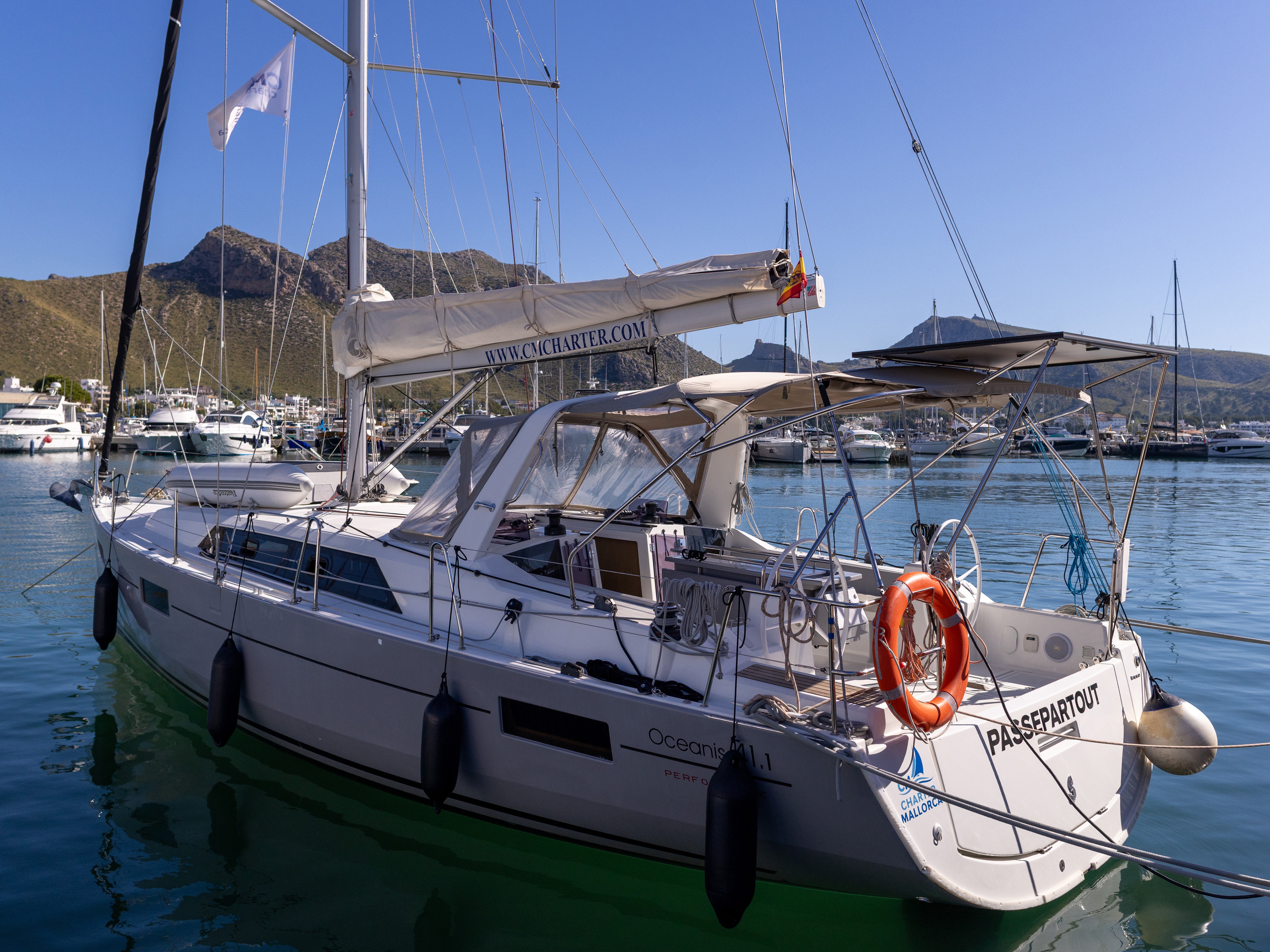 Yacht image 16