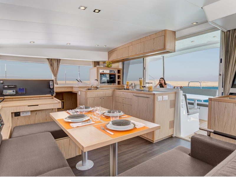 foto Lagoon 400 S2 2