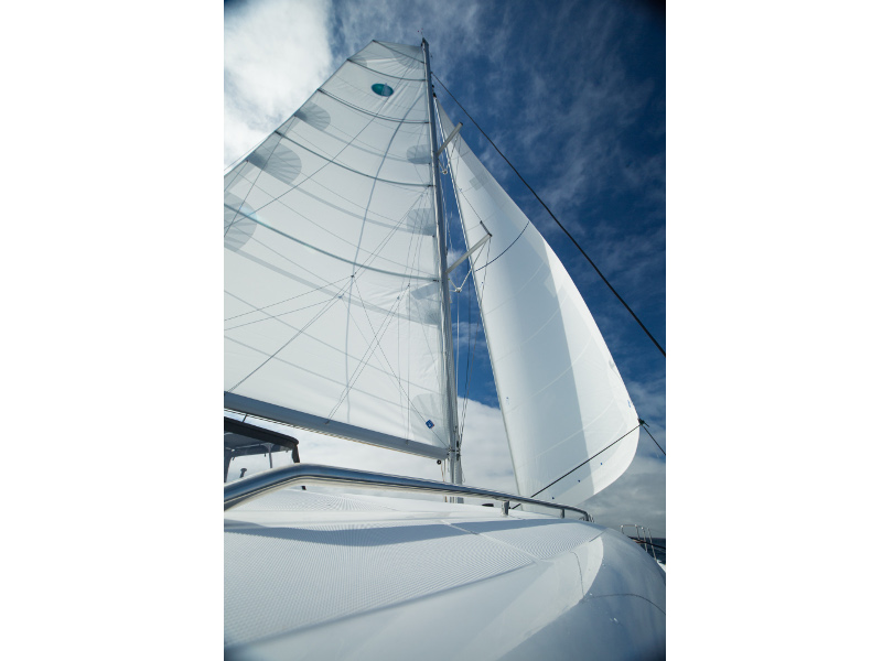 foto Lagoon 400 S2 7