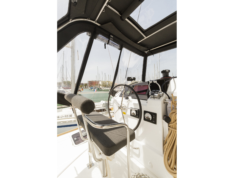 foto Lagoon 400 S2 11