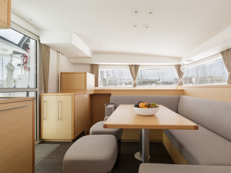 foto Lagoon 400 S2 14