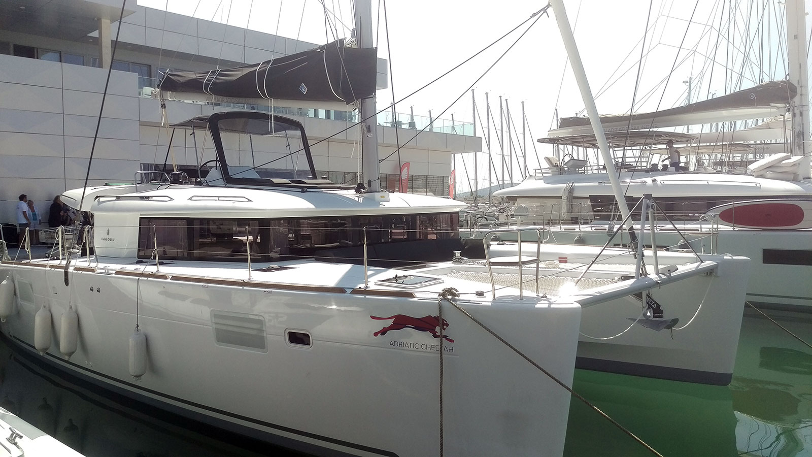 صور Lagoon 450  Flybridge 2