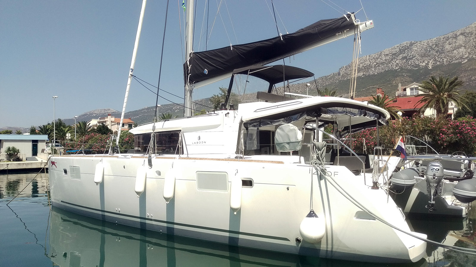 صور Lagoon 450  Flybridge 5