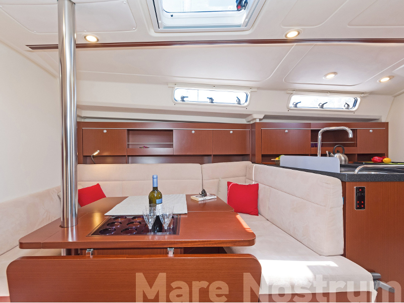 Interior image Mare Nostrum / Hanse 385[G]