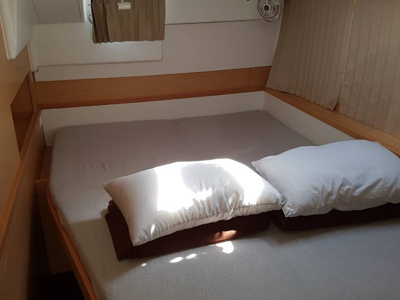 фото Lagoon 400 15