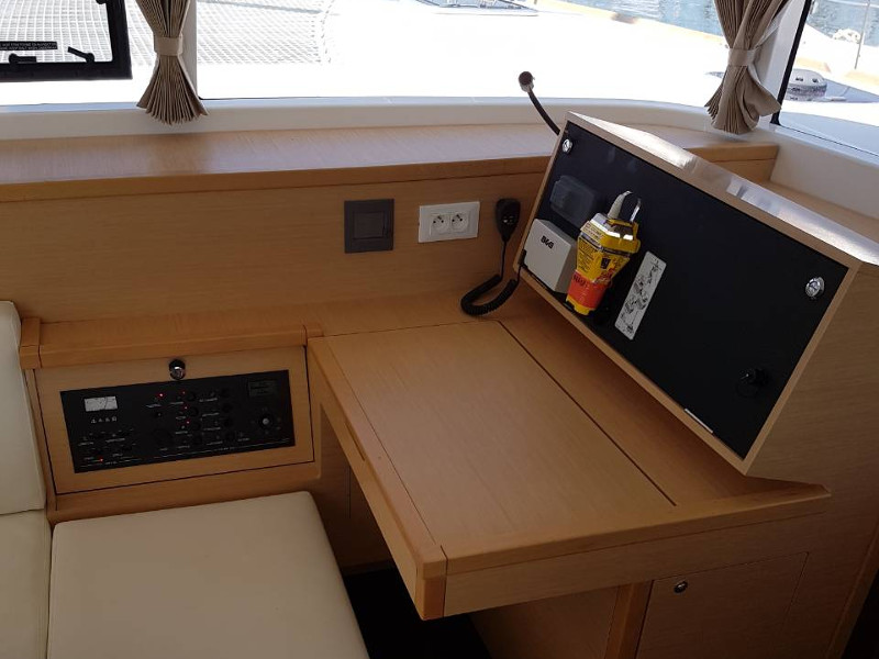 фото Lagoon 400 18